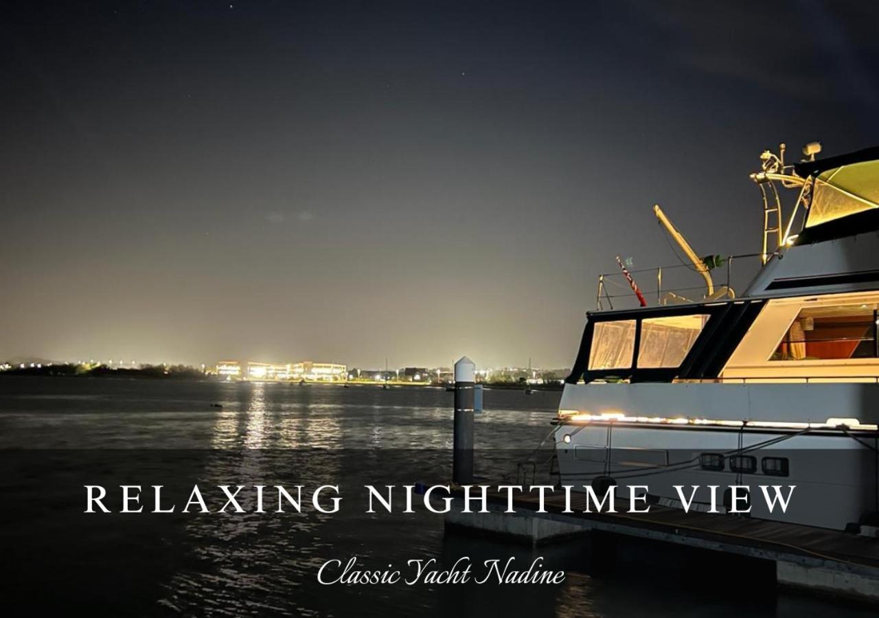 Classic Yacht Nadine In Poole Harbour, Dorset, With A Hot Tub Jacuzzi Экстерьер фото