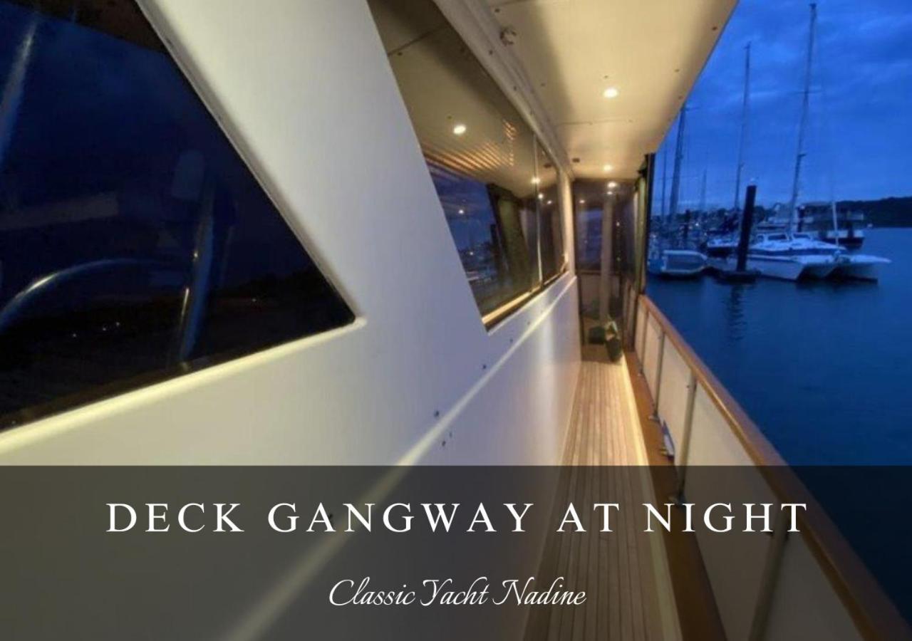 Classic Yacht Nadine In Poole Harbour, Dorset, With A Hot Tub Jacuzzi Экстерьер фото